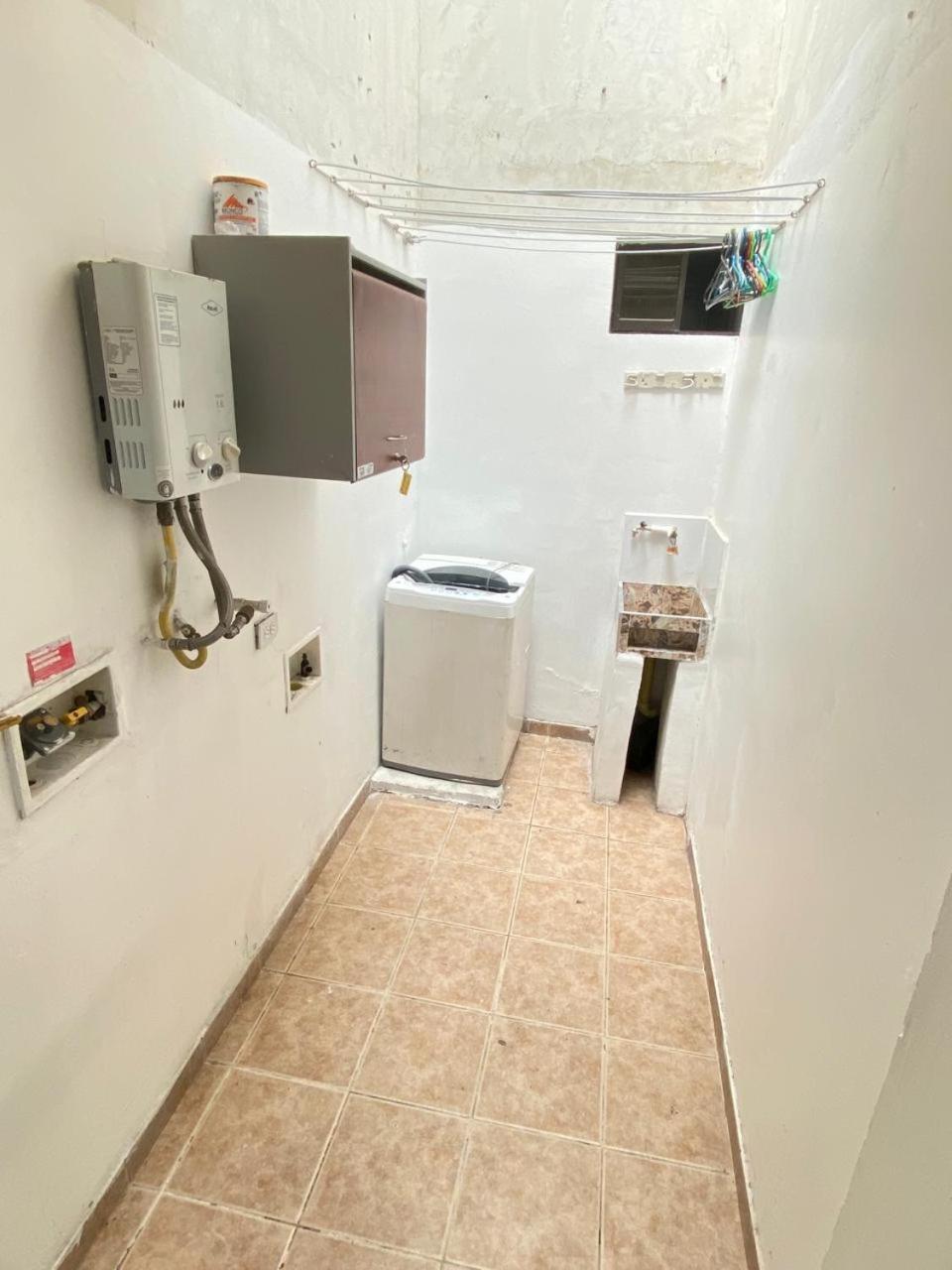 E2 Comodo Y Amplio Apartamento En Laureles Estadio 120 Mts2 Медельїн Екстер'єр фото